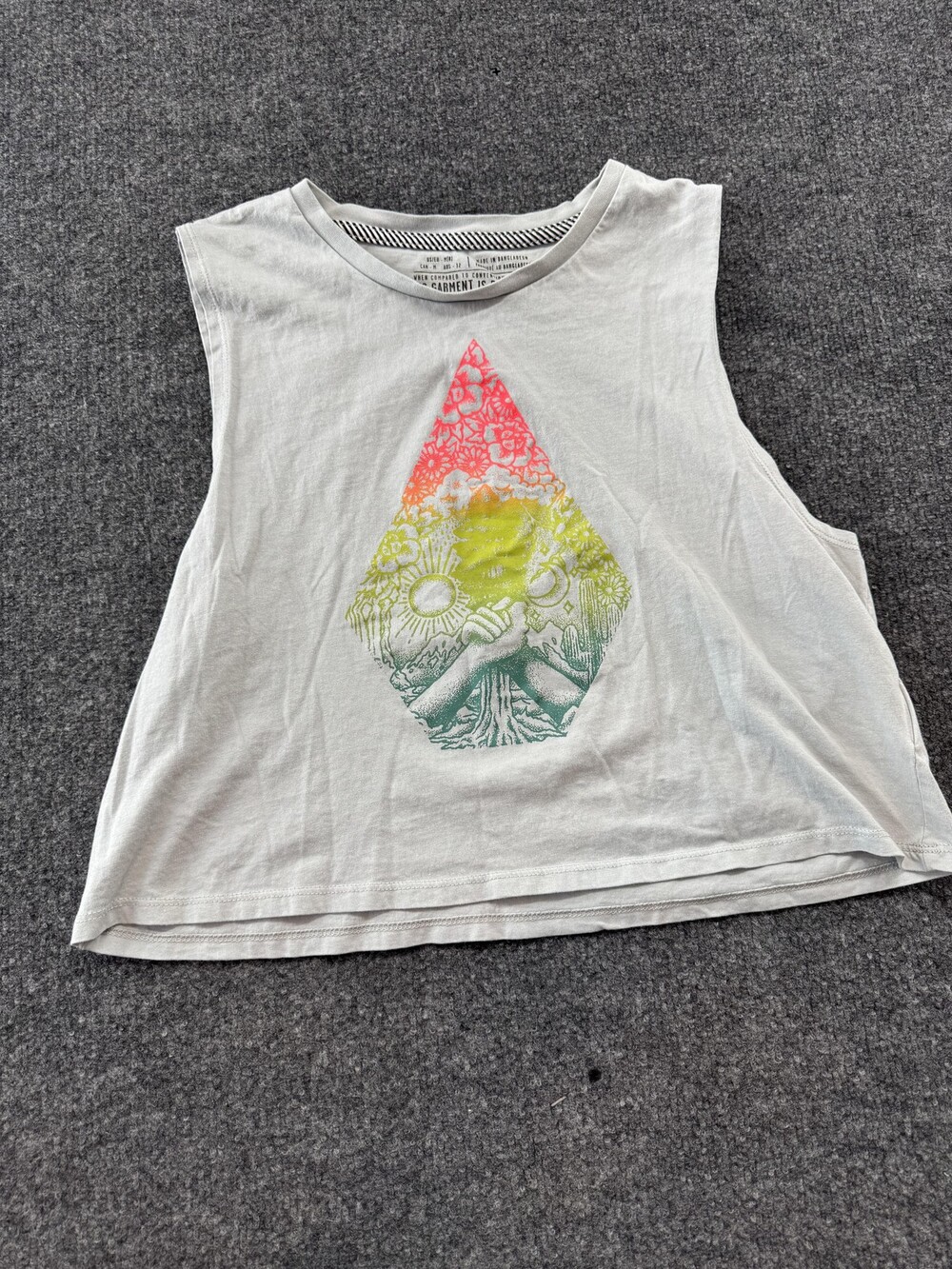 Volcom Tank Top Womens Medium White Cropped Organic Cotton Graphic Sleeveless